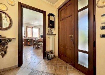 villa vendita grignasco ingresso - Independent house via della madonna n 36, Grignasco - photo 10