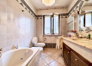 villa vendita grignasco bagno - Independent house via della madonna n 36, Grignasco - photo 17