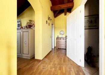 villa vendita grignasco disimpegno mansarda - Independent house via della madonna n 36, Grignasco - photo 19