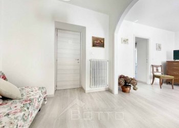 casa vendita soriso 1 ingresso1 - Casa indipendente via per auzate 6, Soriso - foto 9