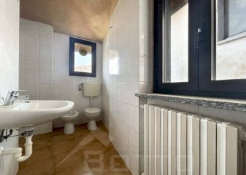 casa vendita soriso bagno - Quadrilocale via giacomo ravizza 8, Soriso - foto 12