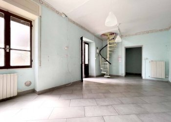 casa vendita soriso stanza2 - Casa indipendente via Dante 8, Soriso - foto 1