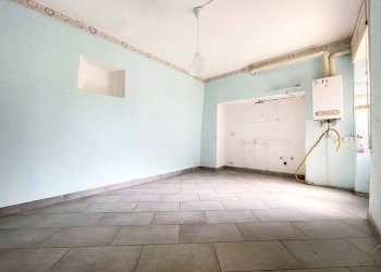 casa vendita soriso stanza - Casa indipendente via Dante 8, Soriso - foto 2