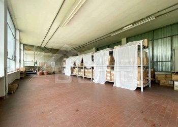 capannone vendita gattico stanza5 - Capannone via Torriani Gattico, Gattico-Veruno - foto 5