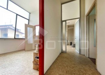 capannone vendita gattico uffici - Capannone via Torriani Gattico, Gattico-Veruno - foto 6