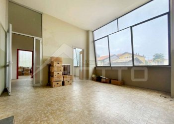 capannone vendita gattico uffici2 - Capannone via Torriani Gattico, Gattico-Veruno - foto 7