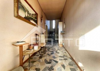 casa vendita gozzano corridoio - Casa indipendente via XXV aprile 91, Gozzano - foto 4