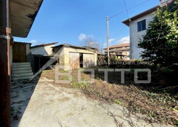 casa vendita gozzano esterno3 - Casa indipendente via XXV aprile 91, Gozzano - foto 10