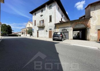 casa vendita gargallo esterno3 - Trilocale piazza san pietro 8, Gargallo - foto 14