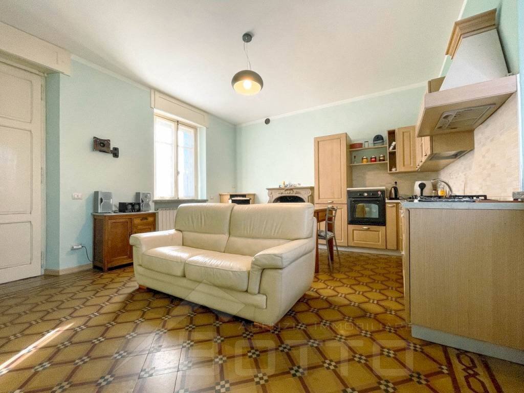 casa vendita sorisos camera - Bilocale via rimembranze 12, Soriso - foto 3