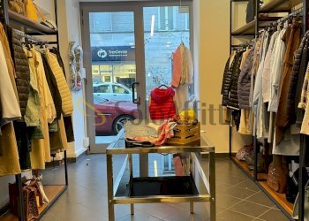 14.jpg - Commercial Premises Via San Donato, Torino - photo 15