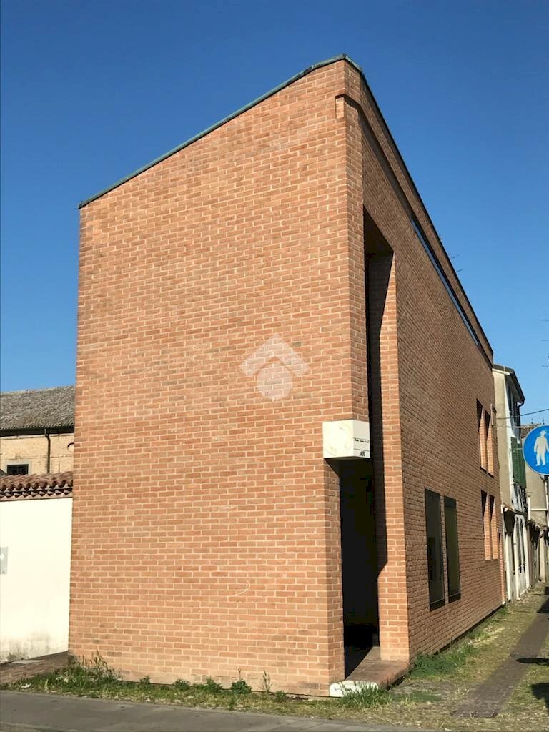 Negozio negozio via zappata, Comacchio - foto 1