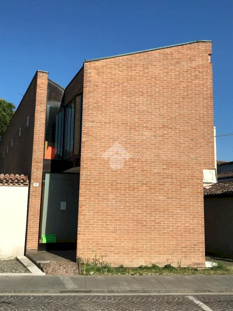 Negozio negozio via zappata, Comacchio - foto 2