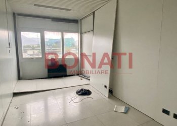 Stanza non arredata - Ufficio La Spezia - foto 3