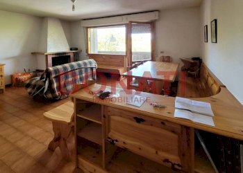 sala.jpg - Three-room apartment Ventasso - photo 10