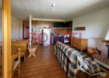 Sala e angolo cottura.jpg - Three-room apartment Ventasso - photo 13