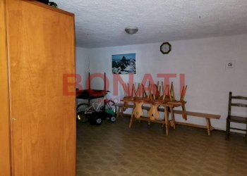 Condominio sala comune tavolo.jpg - Three-room apartment Ventasso - photo 22