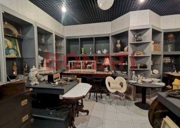 Interno non residenziale - Capannone La Spezia - foto 10