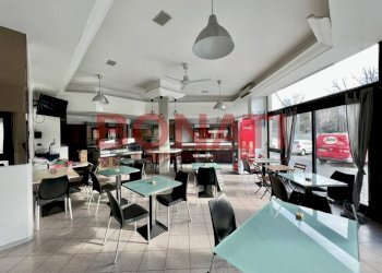 image-03-03-22-05-15-3.jpeg - Negozio La Spezia - foto 2