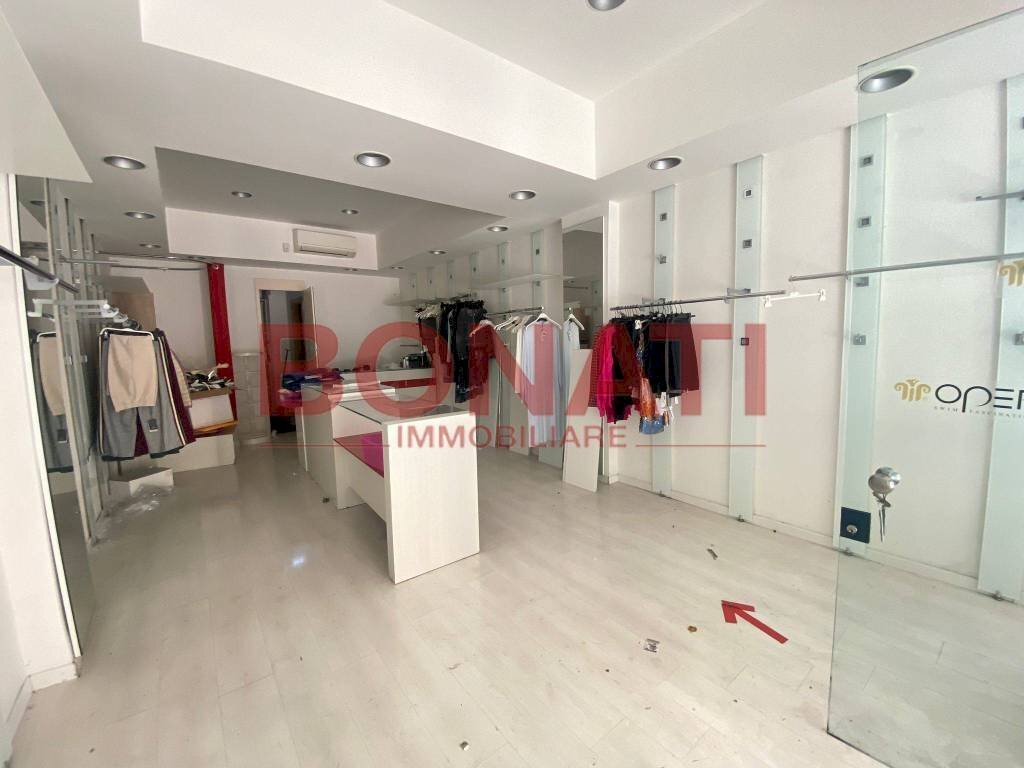Interno non residenziale - Negozio Sarzana - foto 3
