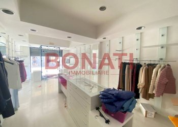 Interno non residenziale - Negozio Sarzana - foto 1