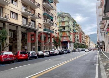 3.jpg - Negozio galleria adamello, 4, La Spezia - foto 1