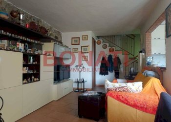 Salone - Casa indipendente Beverino - foto 4