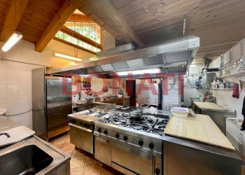 image-01-06-22-11-37-11.jpeg - Negozio Ventasso - foto 19