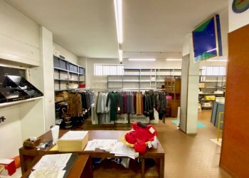 NEGOZIO - Negozio via Alessandro Roccavilla, 2, Biella - foto 6