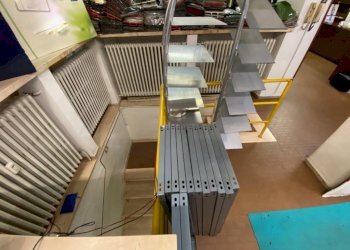 SCALA INTERNA - Negozio via Alessandro Roccavilla, 2, Biella - foto 24