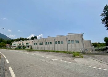 FACCIATA - Capannone Frazione Fila, 34, Valdilana - foto 5