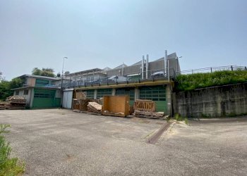 CORTILE - Capannone Frazione Fila, 34, Valdilana - foto 14