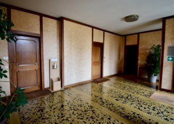 INGRESSO PALAZZO - Appartamento via Antonio Gramsci, 8, Ponderano - foto 2