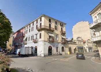 FACCIATA - Appartamento viale Giacomo Matteotti, 13, Biella - foto 1