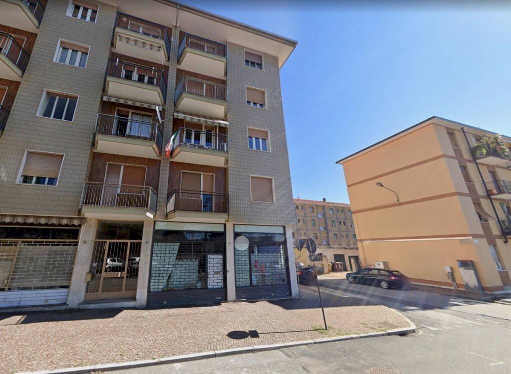 Facciata - Shop via Liguria, 5/a, Biella - photo 1