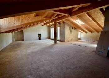 INTERNO APPARTA - Appartamento piazza Martiri della Libertà, 6, Biella - foto 1