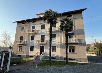 Facciata - Quadrilocale via Biella, 7, Candelo - foto 5