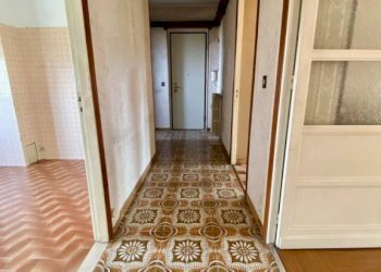 Corridoio - Four-room apartment via Biella, 7, Candelo - photo 11