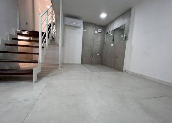 Interno palazzo - Negozio via Andrea Moretti, Bergamo - foto 33