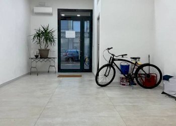 Interno palazzo - Office via Andrea Moretti, Bergamo - photo 11