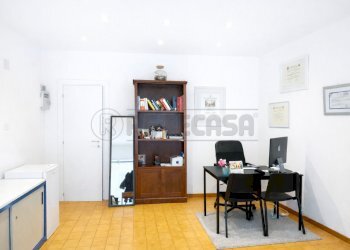 ChatGPT Image 17 feb 2026, 16_24_59.png - Locale Commerciale Contrà San Domenico, Vicenza - foto 2