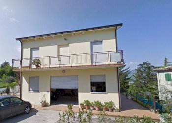 esterno 1.JPG - Villa Via Castello 1, Montescudo - Monte Colombo - foto 3