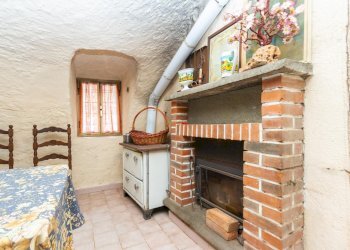 Casa indipendente Via Roma, 166, Envie - foto 16