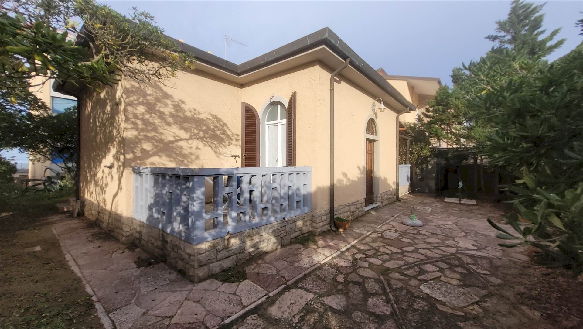 Casa indipendente Viale Italia 21, Castagneto Carducci - foto 1