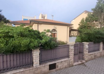 Casa indipendente Viale Italia 21, Castagneto Carducci - foto 3