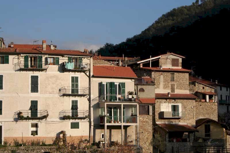 Facciata - Trilocale via Liberale, 8, Isolabona - foto 1