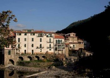 Facciata - Trilocale via Liberale, 8, Isolabona - foto 2