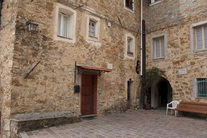 accesso alloggio - Casa indipendente Frazione Suseneo Chiesa, 705, Soldano - foto 3