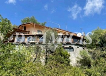 Facciata - Stabile - Palazzo strada Provinciale 68, 11, Dolceacqua - foto 2