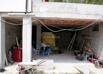 garage - Villa via Monsignore B. Tornatore, Dolceacqua - foto 19